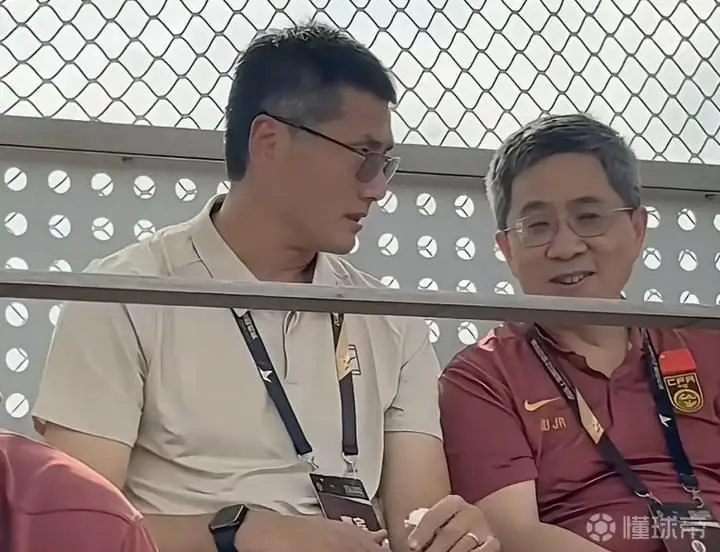 媒体人:许基仁、邵佳一、久尔杰维奇观战U17国足vs毕包U17